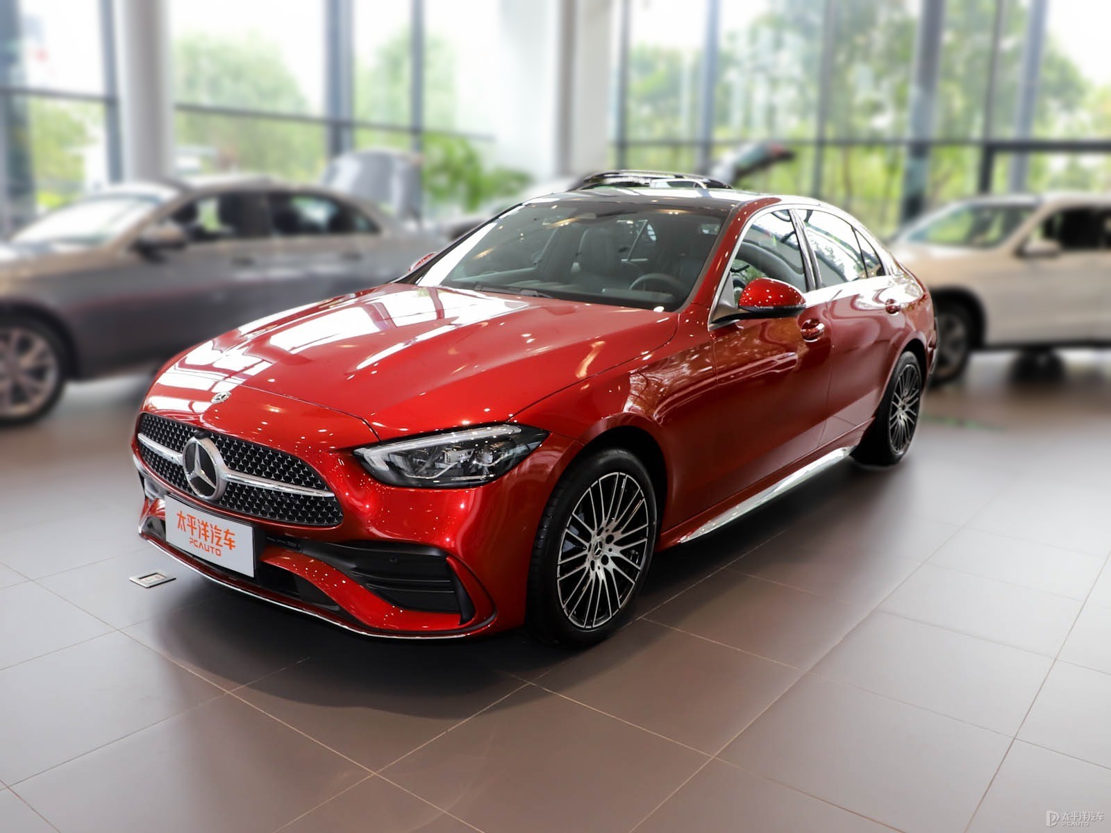 2022款奔馳C 260 L 運動版外觀 精湛五金細(xì)節(jié)鑄就豪華風(fēng)范