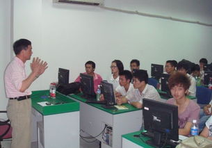 找準(zhǔn)定位 積極拓展大學(xué)生就業(yè)渠道 我校數(shù)學(xué)與計(jì)算機(jī)科學(xué)服務(wù)外包學(xué)院不斷創(chuàng)新，就業(yè)形勢(shì)喜人